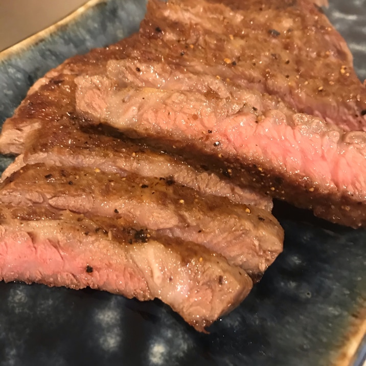黒毛和牛肩ロース ステーキ